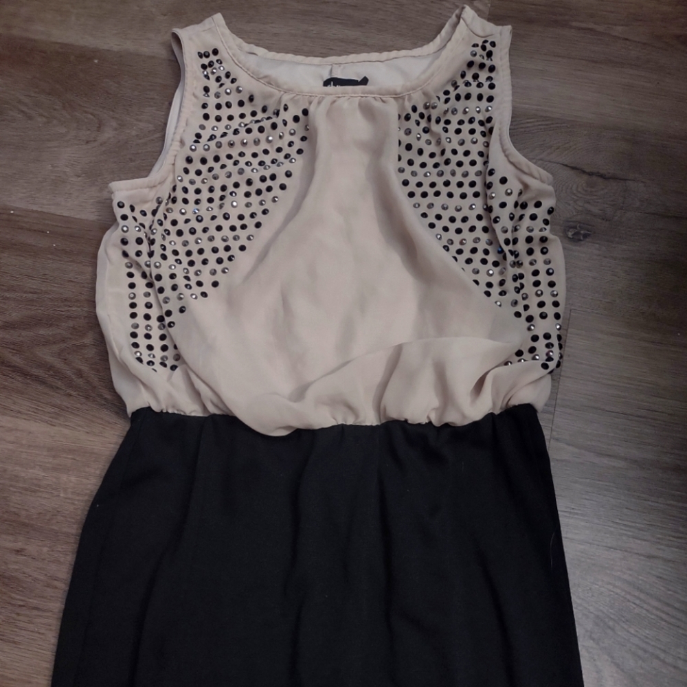 Formal short dress